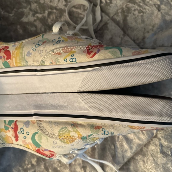 Disney Little Mermaid Authentic Vans - Picture 2 of 13